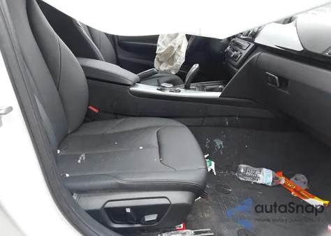 2015 BMW 328I xDrive z USA, uszkodzony, nr VIN WBA3B5C54FF963191